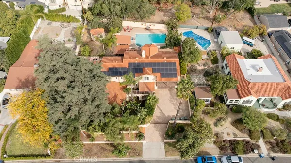 $3,499,995 | 828 South Sunset Canyon Drive, Burbank, CA 91501