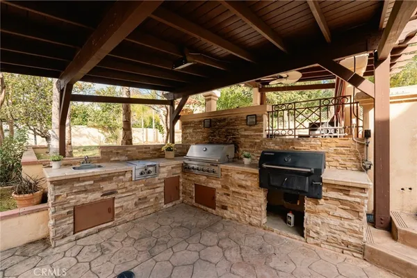 $3,499,995 | 828 South Sunset Canyon Drive, Burbank, CA 91501