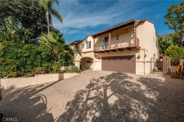 $3,499,995 | 828 South Sunset Canyon Drive, Burbank, CA 91501