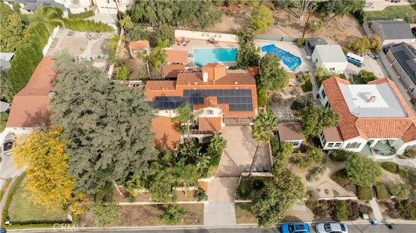 $3,499,995 | 828 South Sunset Canyon Drive, Burbank, CA 91501