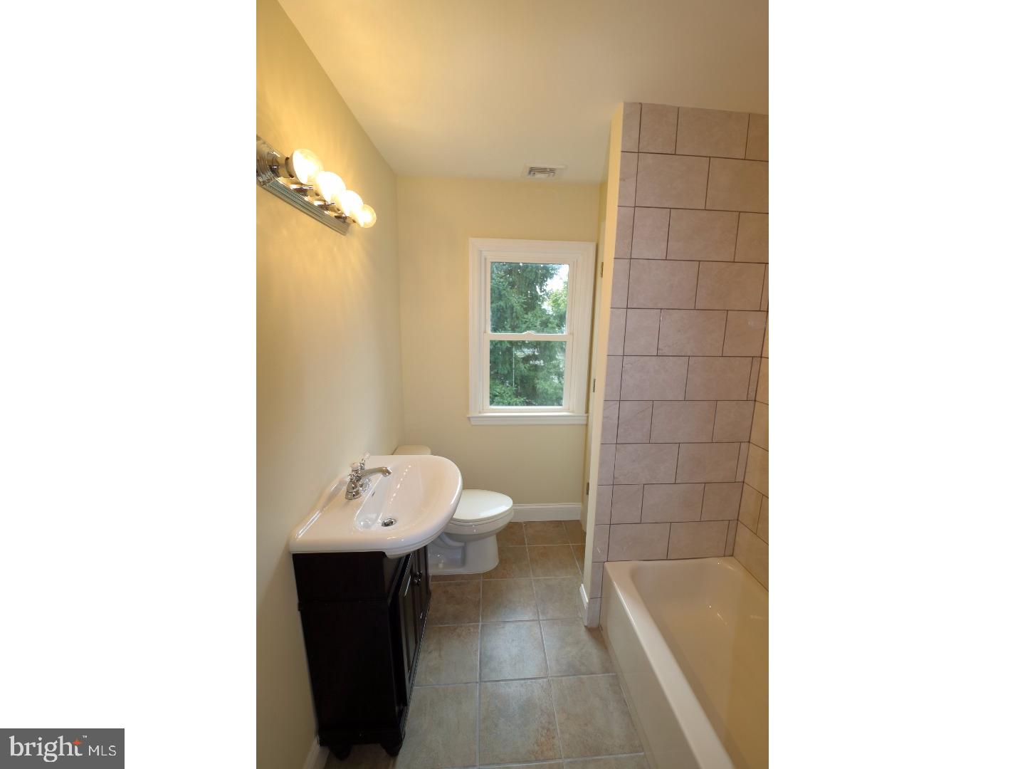 62 Yardville Hamilton Square Road Hamilton, NJ 08620 - Photo 20 of 25 Bathroom