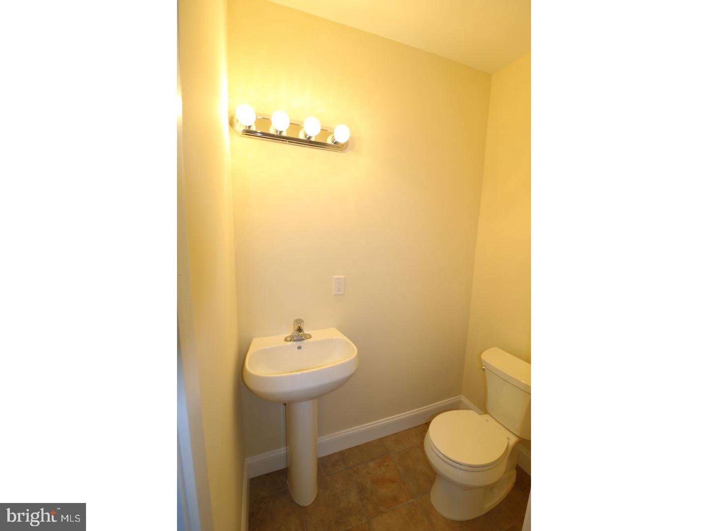 62 Yardville Hamilton Square Road Hamilton, NJ 08620 - Photo 8 of 25