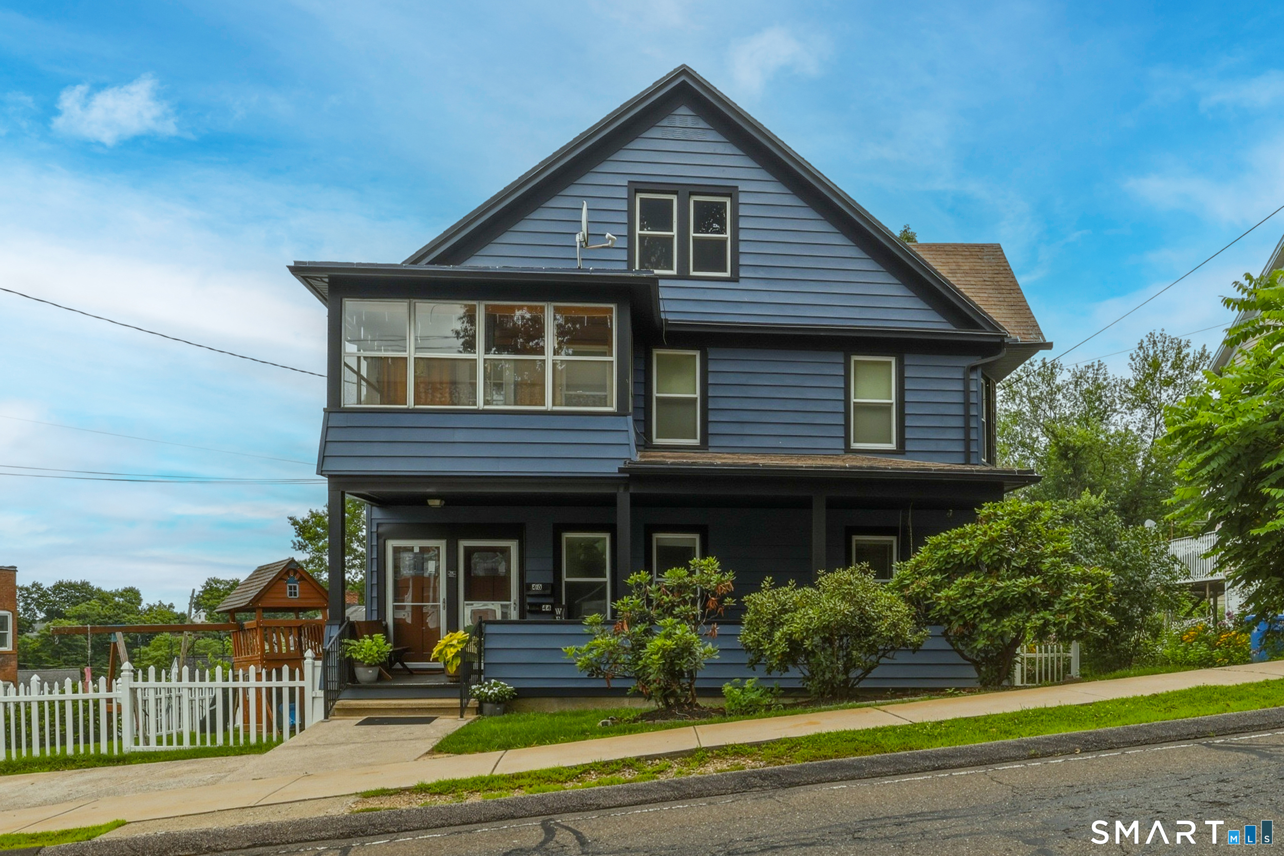 44-46 Perry Hill Road Shelton, CT 06484 - Photo 1 of 18 Gallery Image 1