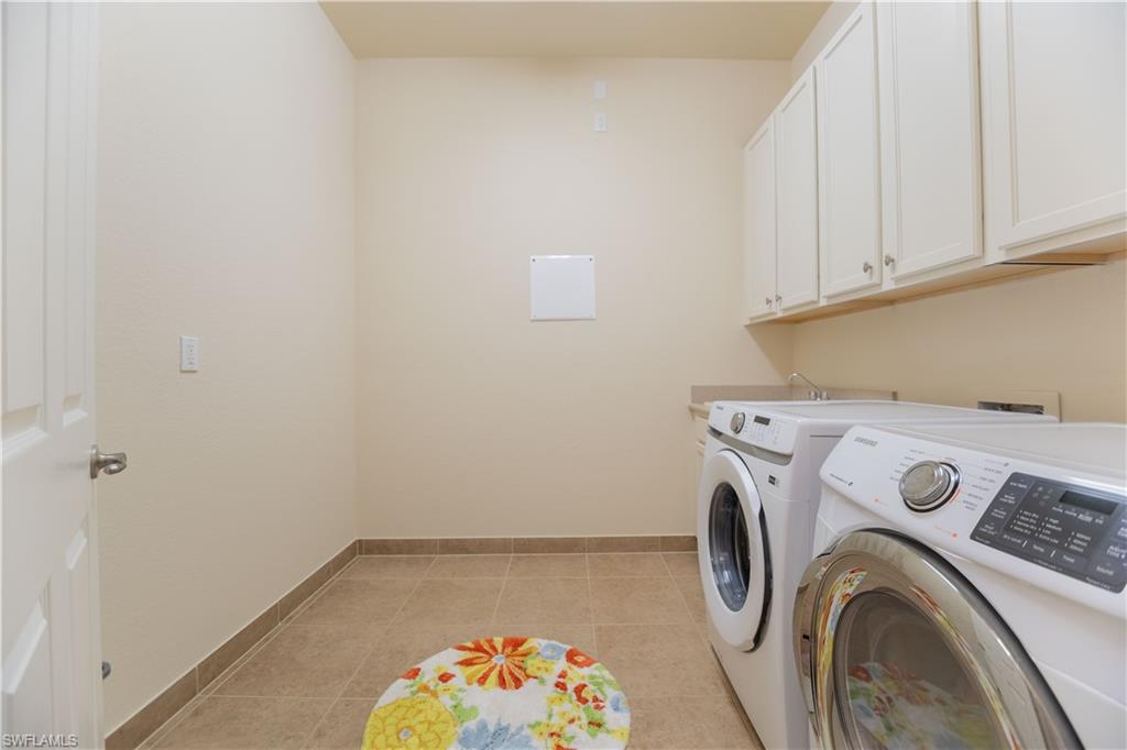 3208 Atlantic Circle Naples, FL 34119 - Photo 12 of 15
