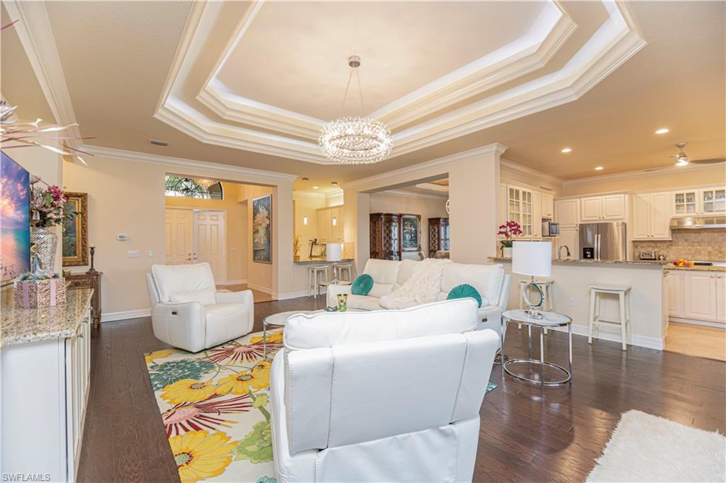 3208 Atlantic Circle Naples, FL 34119 - Photo 4 of 15