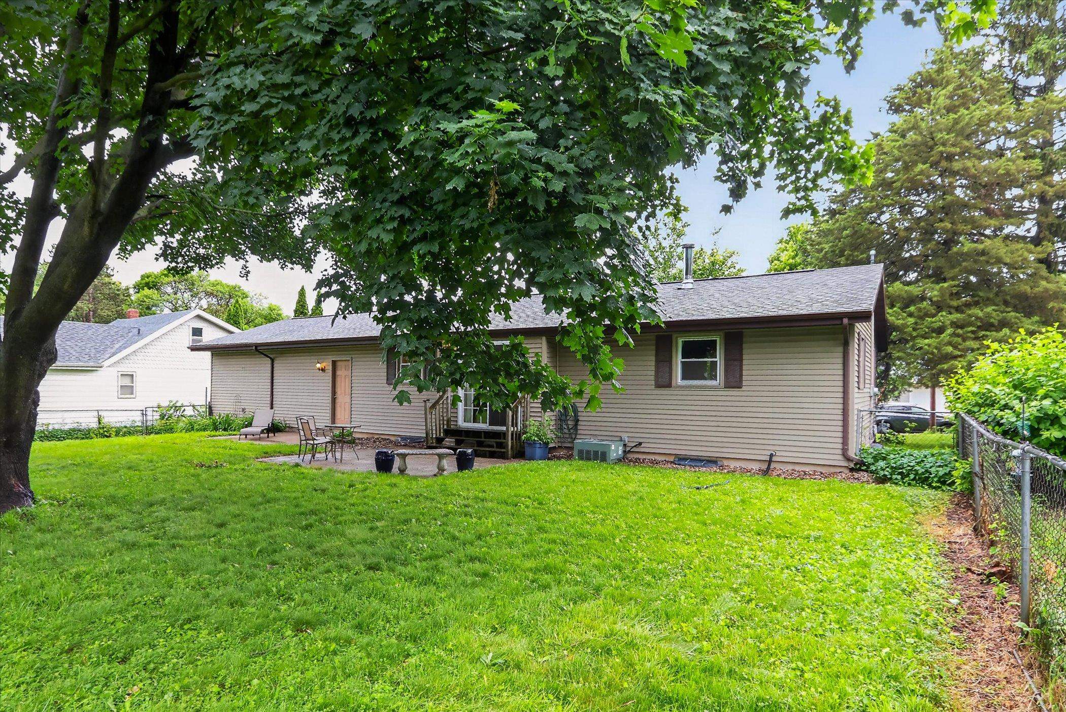 511 Johnson Clinton, WI 53525 - Photo 41 of 42