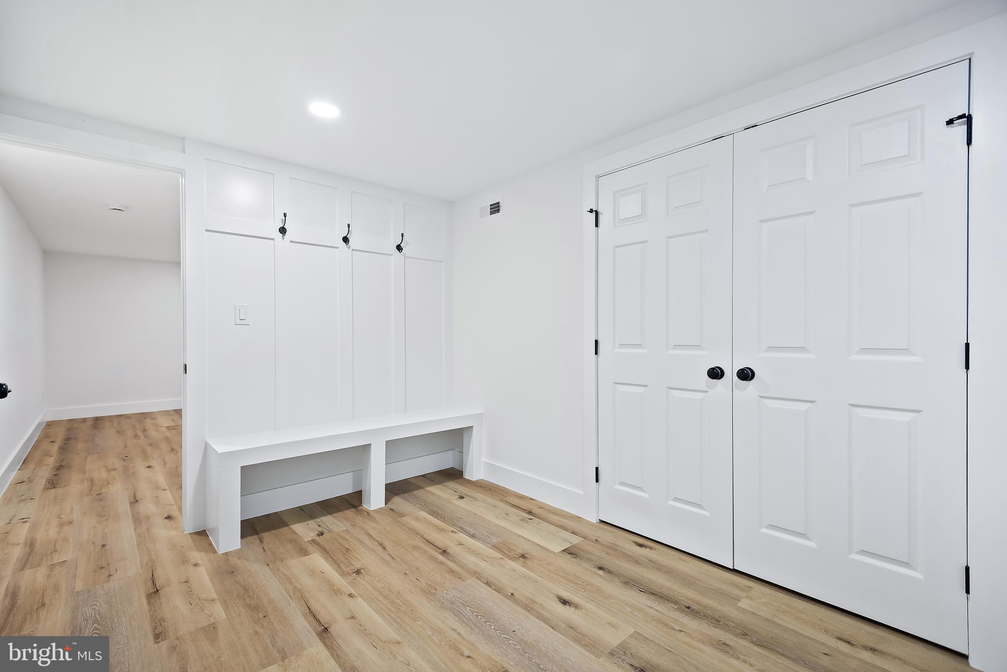 11927 Appling Valley Road Fairfax, VA 22030 - Photo 113 of 115 Gallery Image 113