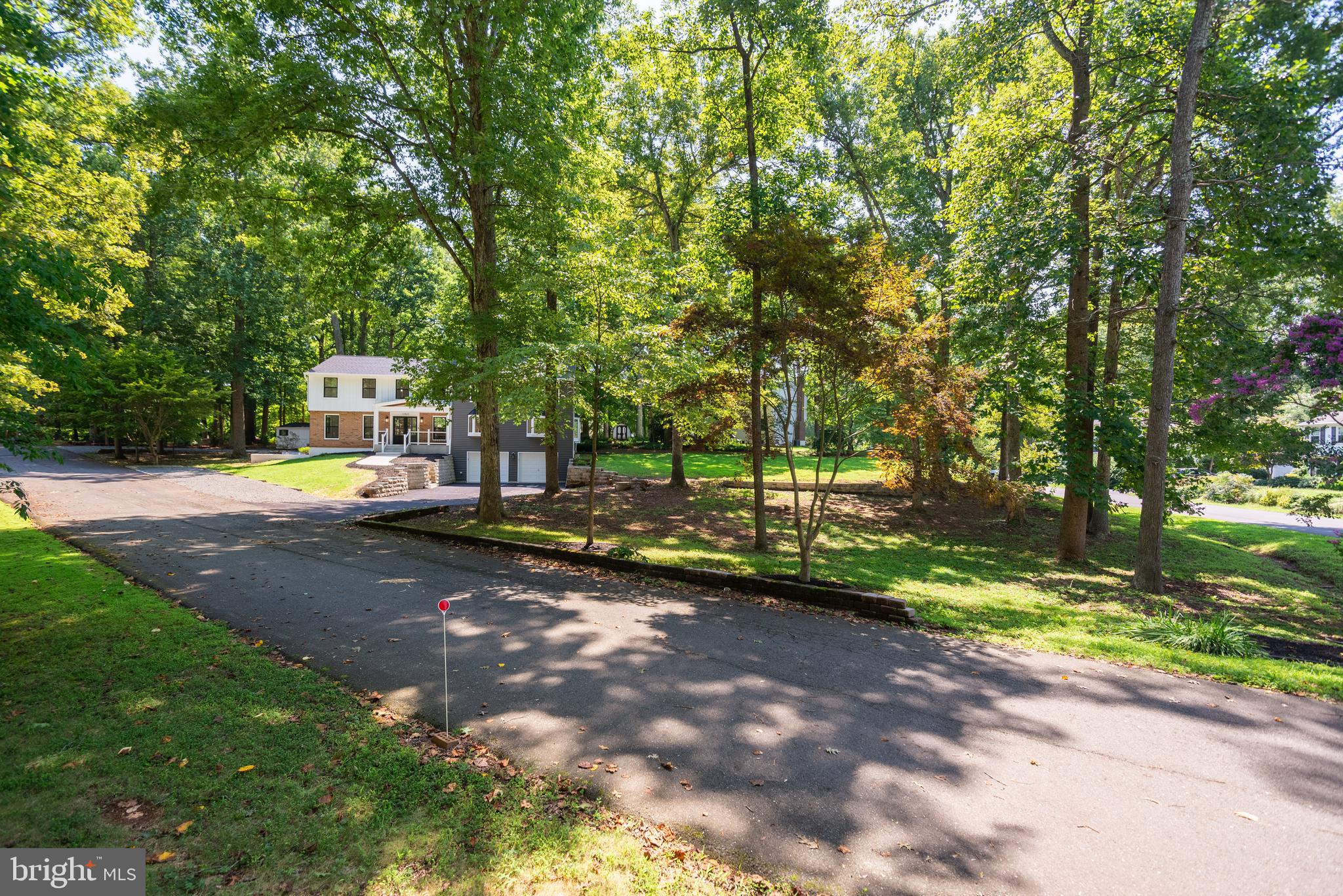 11927 Appling Valley Road Fairfax, VA 22030 - Photo 17 of 115 Gallery Image 17