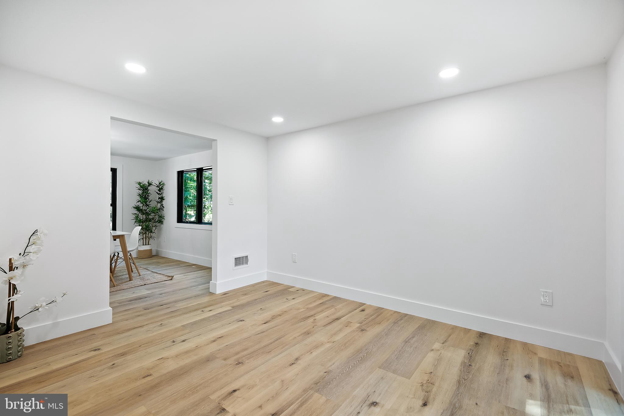11927 Appling Valley Road Fairfax, VA 22030 - Photo 47 of 115 Gallery Image 47