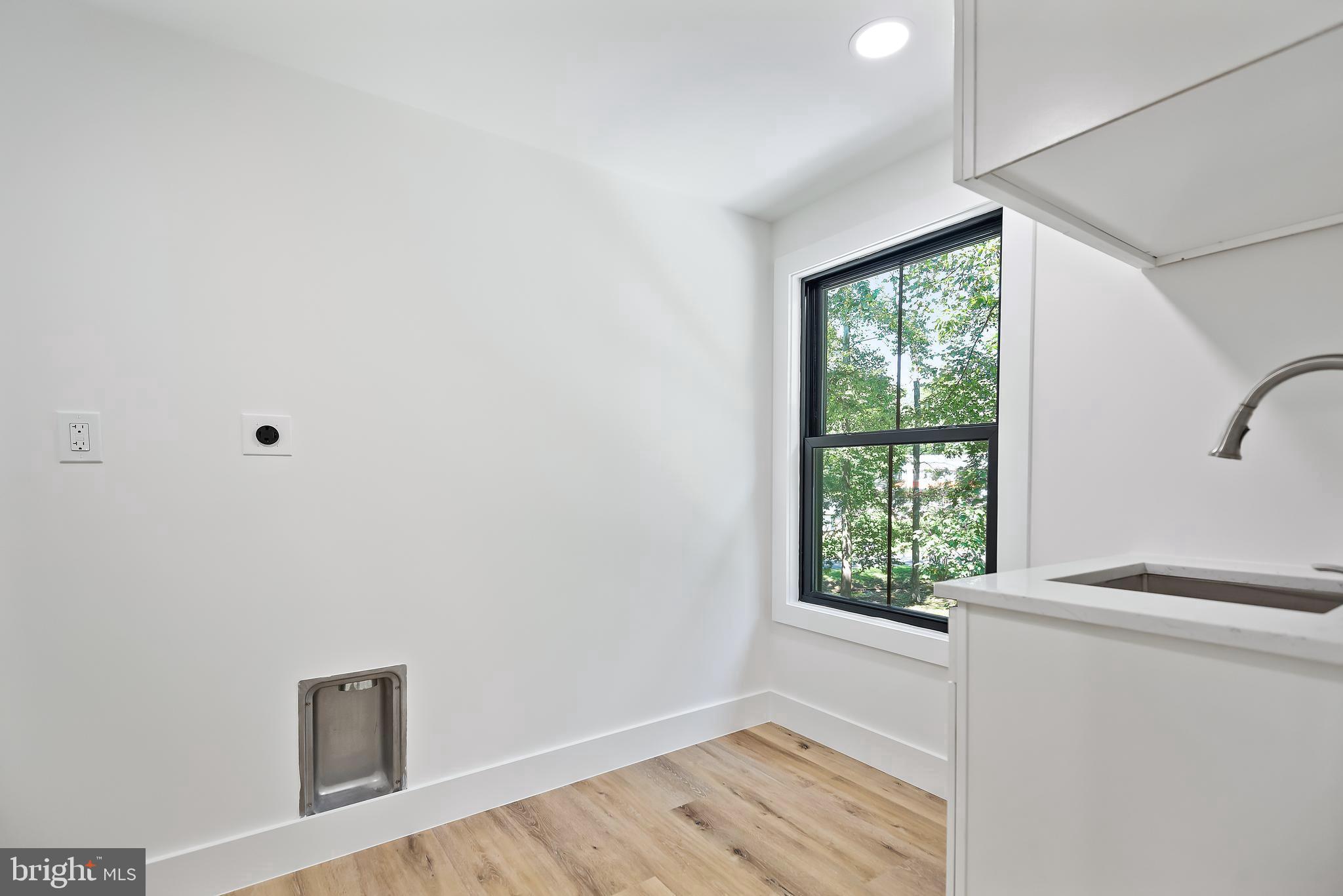 11927 Appling Valley Road Fairfax, VA 22030 - Photo 67 of 115 Gallery Image 67