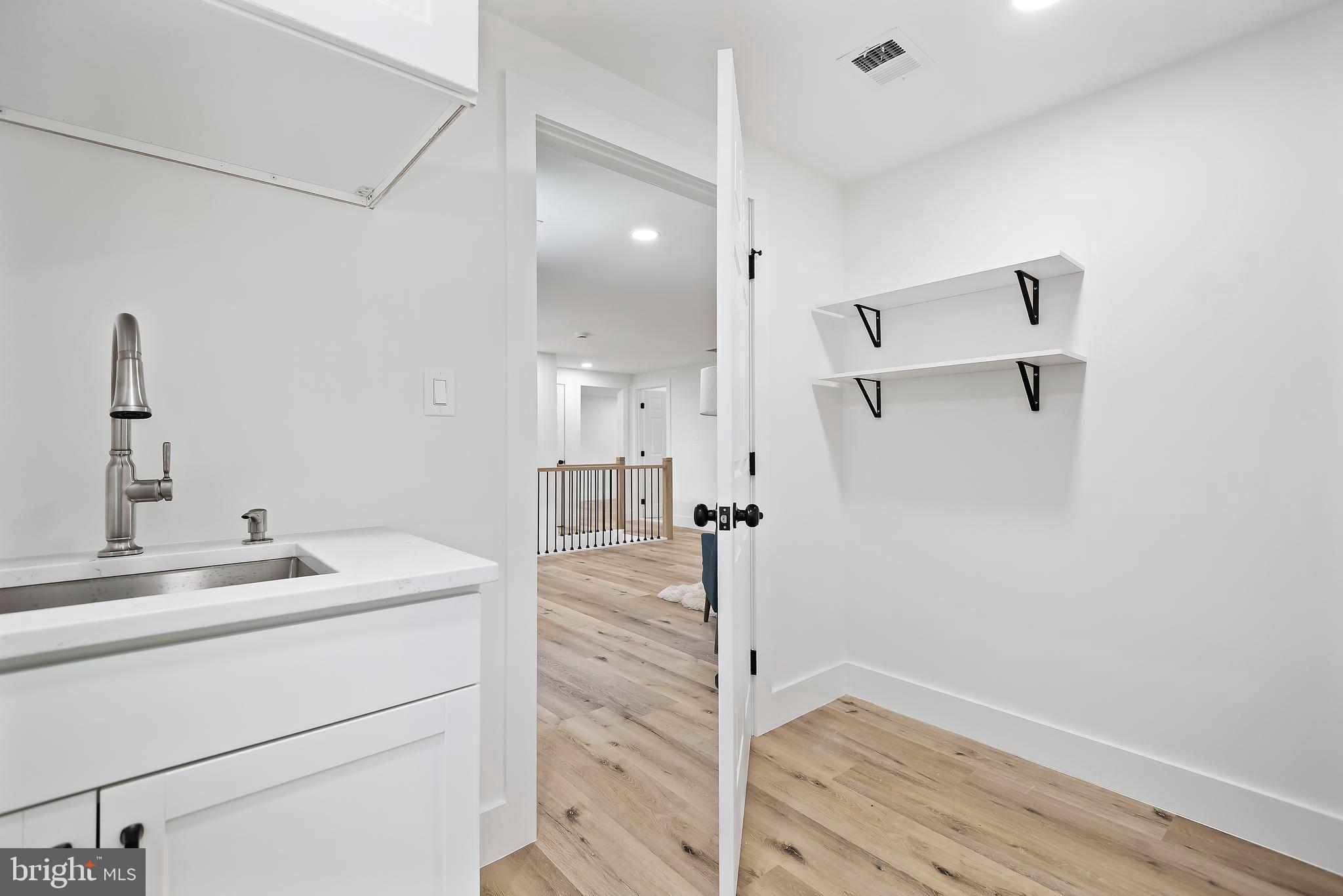 11927 Appling Valley Road Fairfax, VA 22030 - Photo 68 of 115 Gallery Image 68