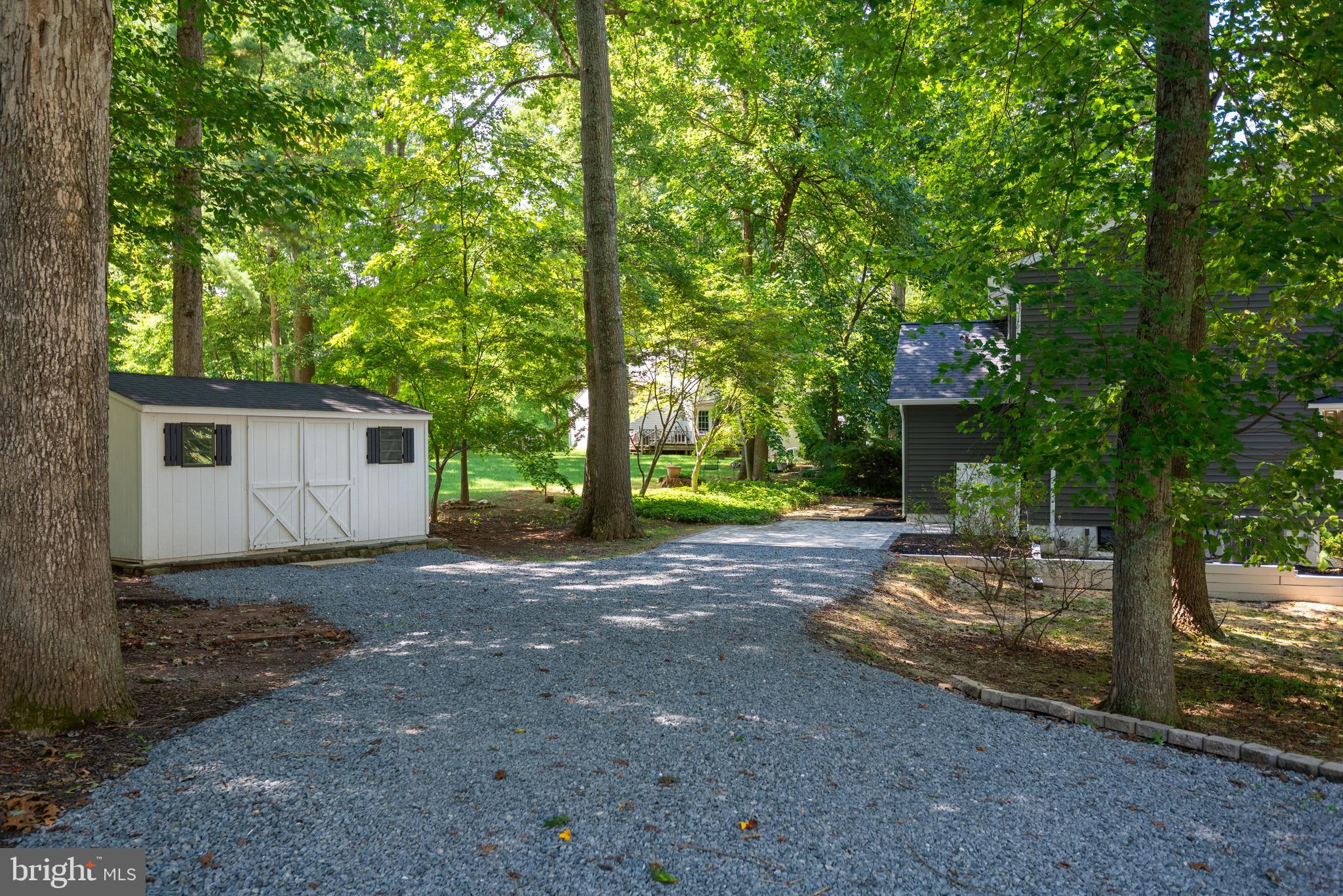 11927 Appling Valley Road Fairfax, VA 22030 - Photo 7 of 115 Gallery Image 7