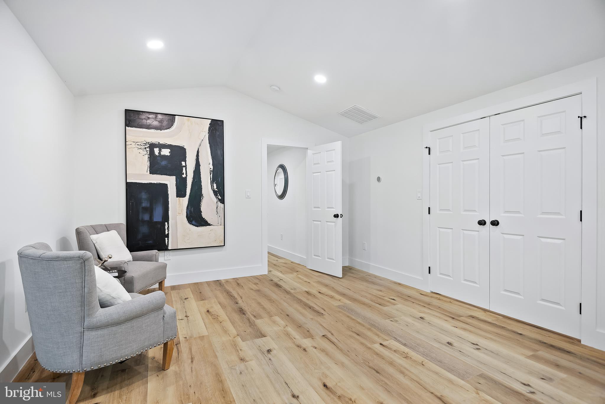 11927 Appling Valley Road Fairfax, VA 22030 - Photo 71 of 115 Gallery Image 71