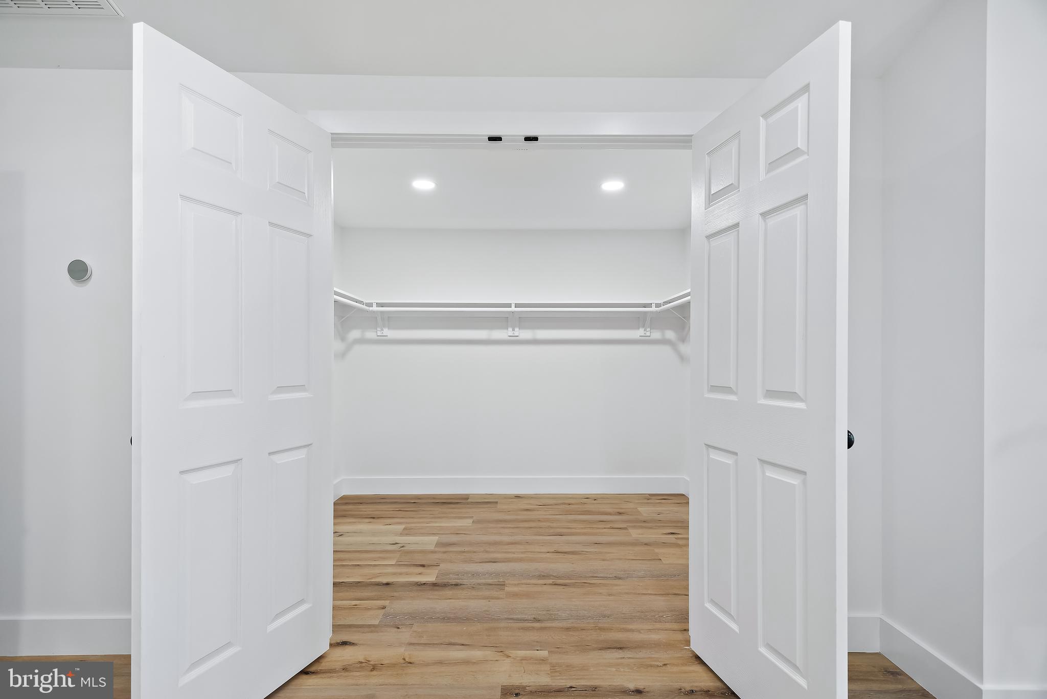 11927 Appling Valley Road Fairfax, VA 22030 - Photo 72 of 115 Gallery Image 72