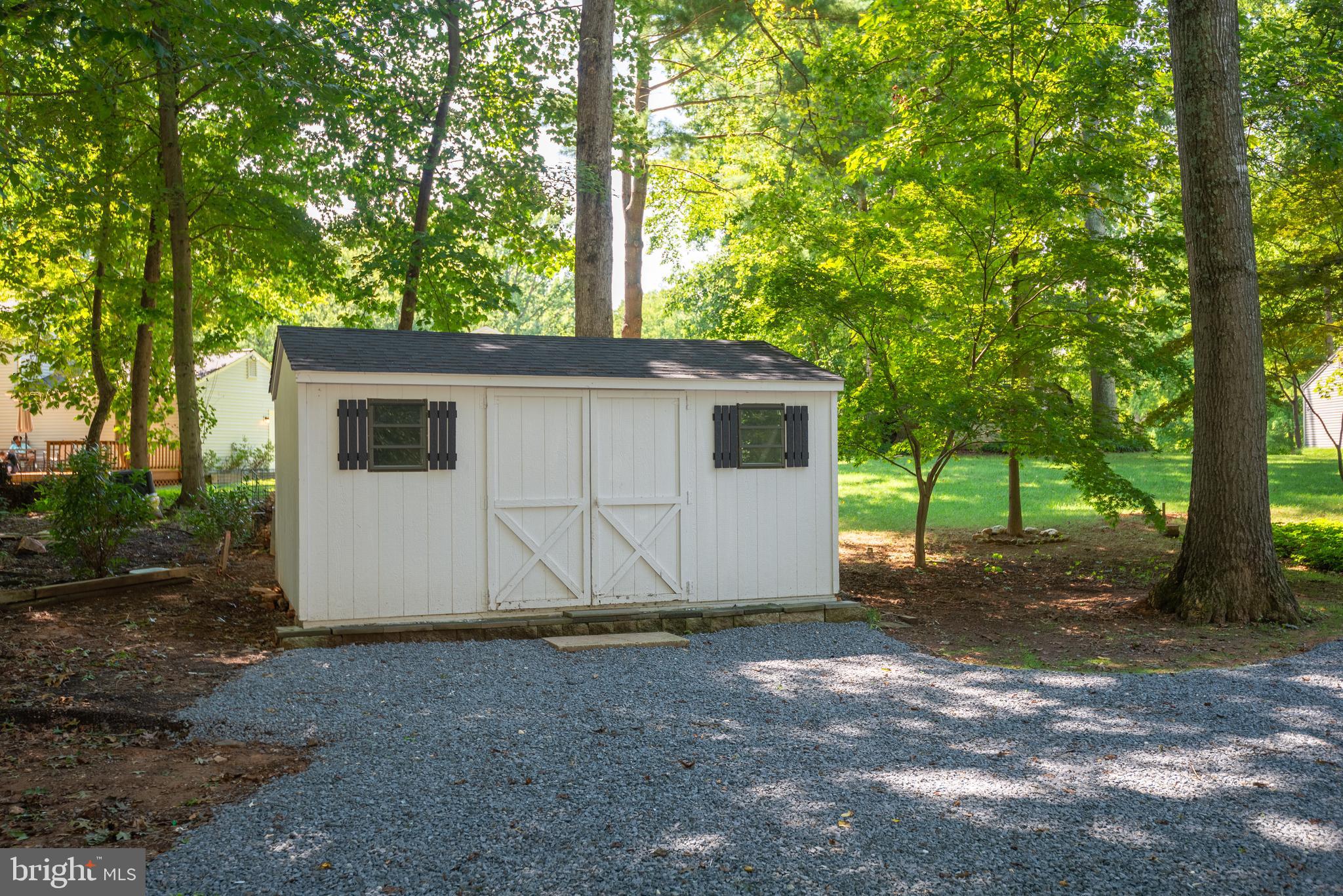 11927 Appling Valley Road Fairfax, VA 22030 - Photo 8 of 115 Gallery Image 8
