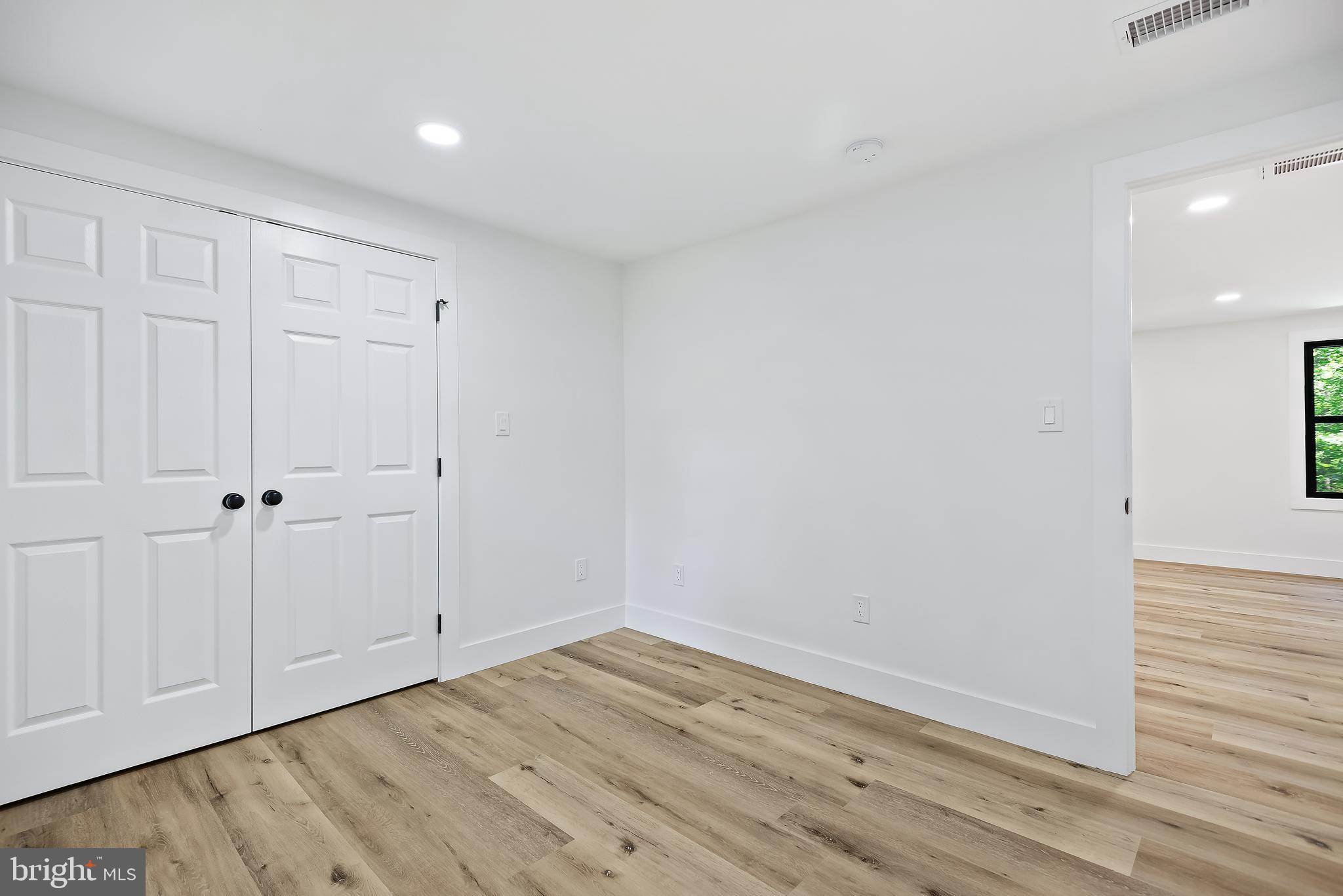 11927 Appling Valley Road Fairfax, VA 22030 - Photo 89 of 115 Gallery Image 89