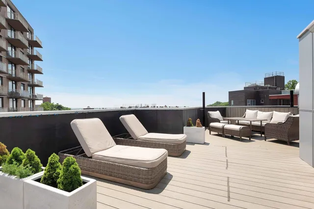 $495,000 | 116-17 Grosvenor Lane, Unit 2C | Kew Gardens