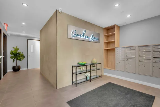 $495,000 | 116-17 Grosvenor Lane, Unit 2C | Kew Gardens