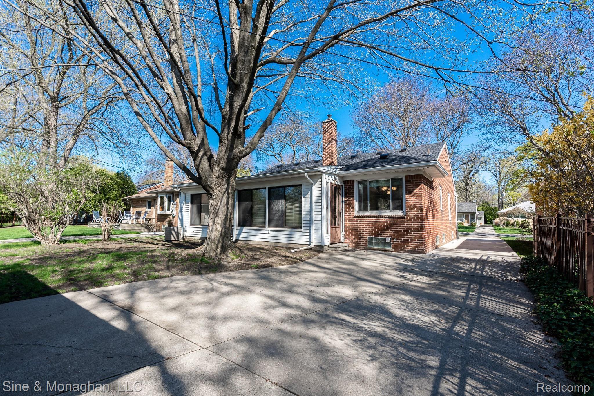 2392 Derby Road Birmingham, MI 48009 - Photo 26 of 38 2392 Derby MLS-26.jpg