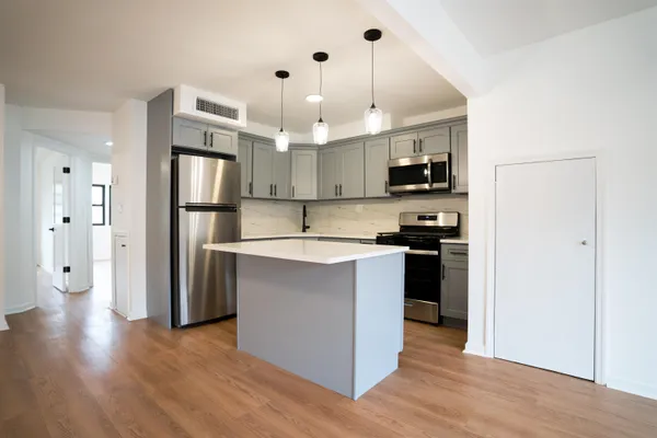 $2,850 | 27 Alan Terrace, Jersey City, NJ 07306