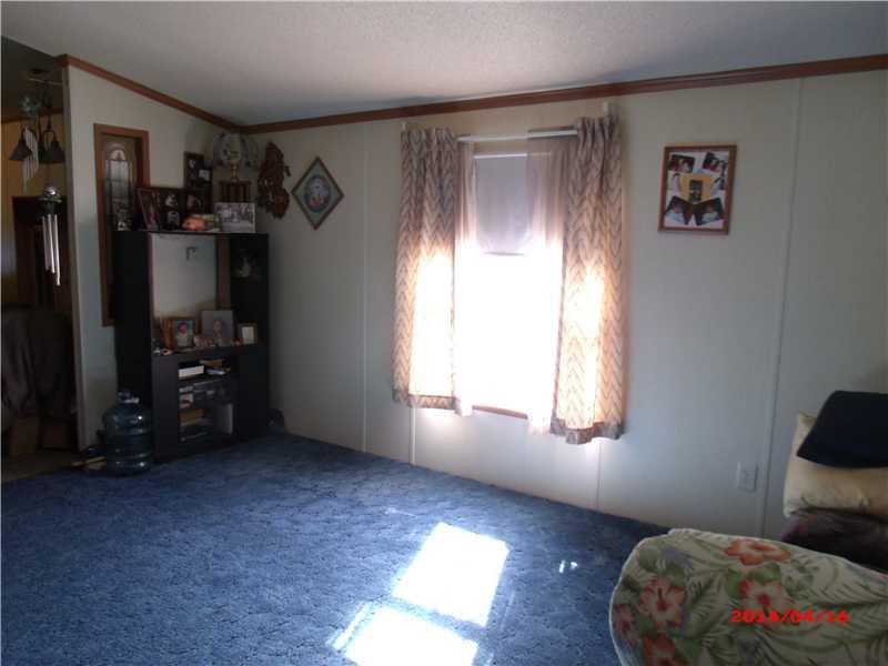 222 Cornetti Road Fenelton, PA 16034 - Photo 7 of 15 Living Room.