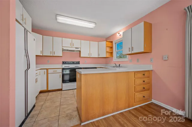 $399,000 | 77 Chestnut Street, Tryon, NC 28782