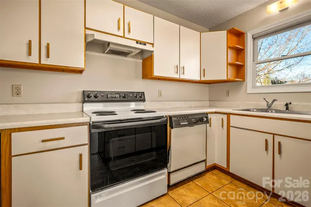 $375,000 | 77 Chestnut Street, Tryon, NC 28782