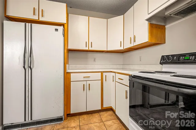 $375,000 | 77 Chestnut Street, Tryon, NC 28782