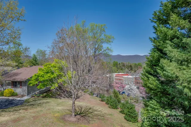 $399,000 | 77 Chestnut Street, Tryon, NC 28782