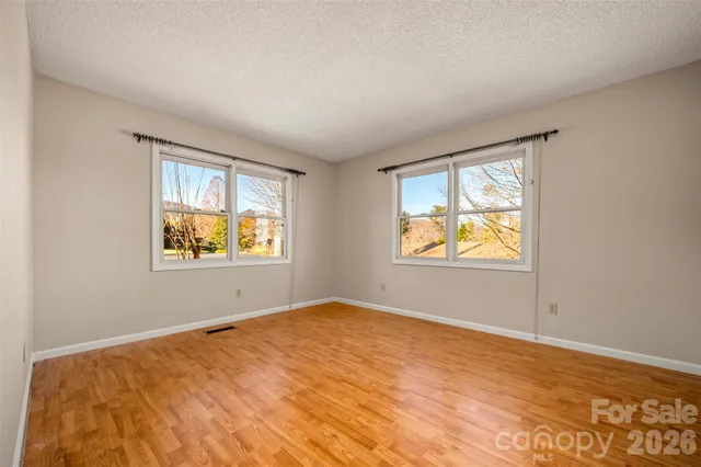 $375,000 | 77 Chestnut Street, Tryon, NC 28782