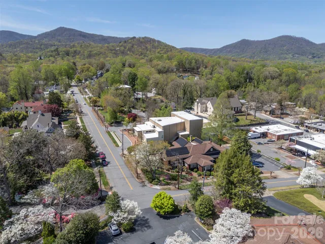 $375,000 | 77 Chestnut Street, Tryon, NC 28782