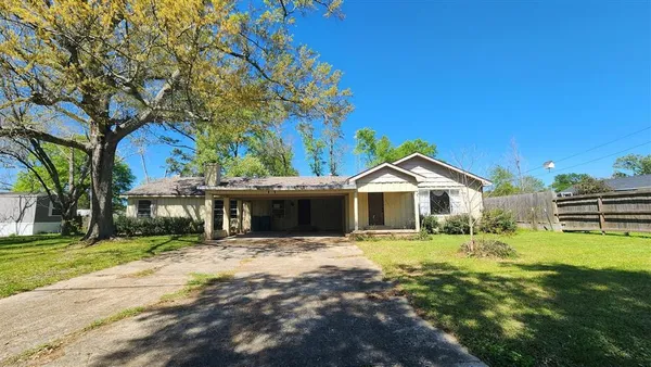 $92,000 | 945 Myrtle Street, Dequincy, LA 70633