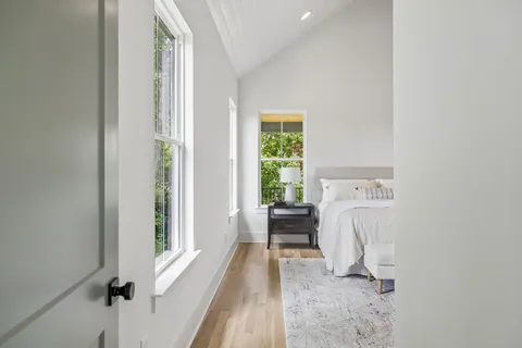 $1,250,000 | 2434 B Chapman Drive, Nashville, TN 37206