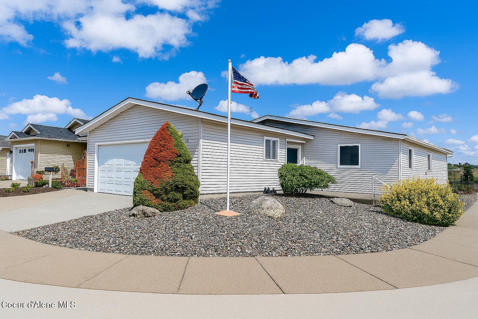 8473 West Rushmore Street Rathdrum, ID 83858 - Photo 2 of 79 Main
