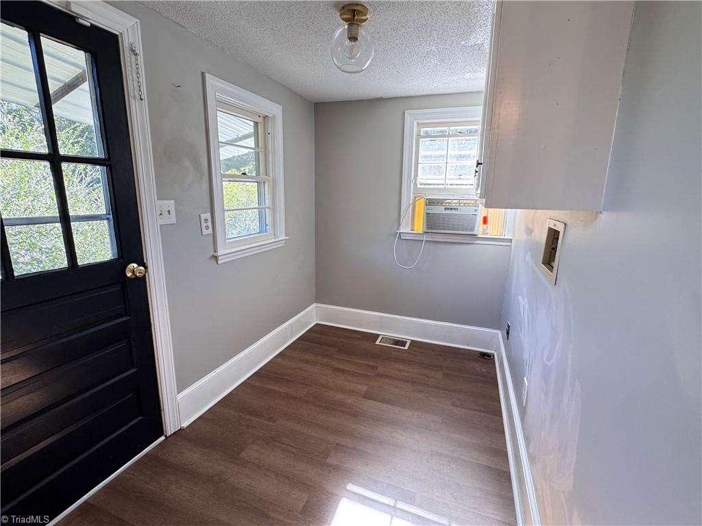531 Elk Spur Street Elkin, NC 28621 - Photo 10 of 20