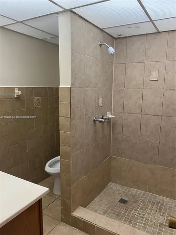 $2,100 | 10090 Northwest 80th Court, Unit 1442, Hialeah Gardens, FL 33016