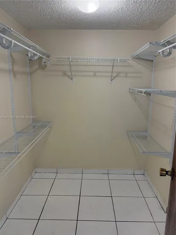 $2,100 | 10090 Northwest 80th Court, Unit 1442, Hialeah Gardens, FL 33016