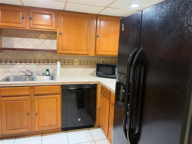 $2,100 | 10090 Northwest 80th Court, Unit 1442, Hialeah Gardens, FL 33016