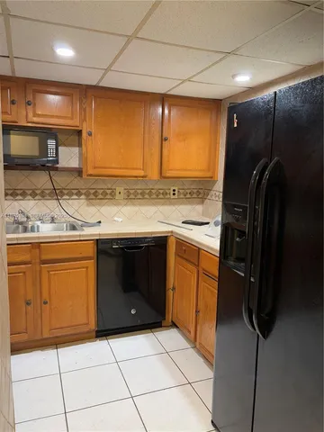 $2,100 | 10090 Northwest 80th Court, Unit 1442, Hialeah Gardens, FL 33016