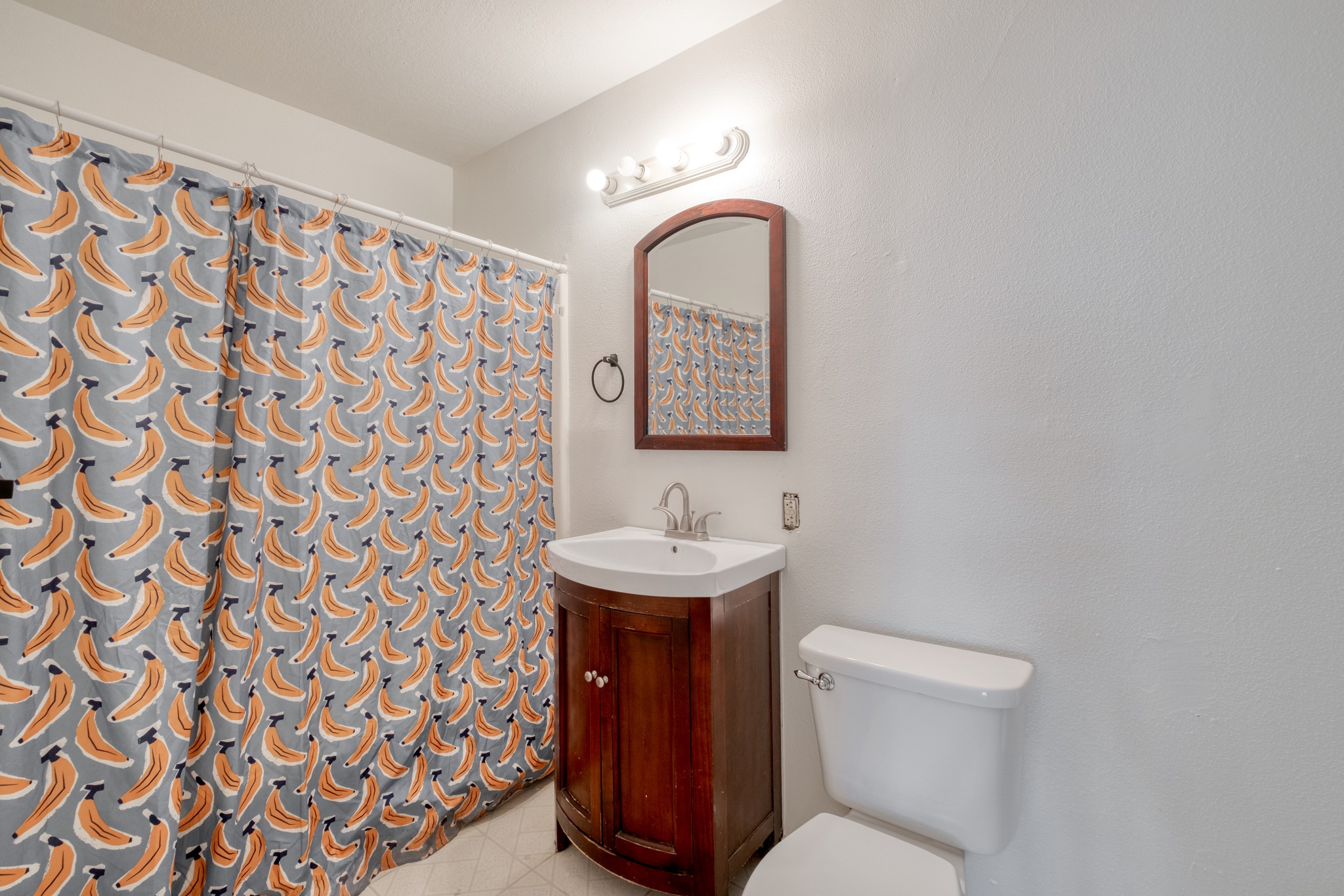 2701 Windy Ridge Road Taylor, TX 76574 - Photo 16 of 28 Bathroom 2