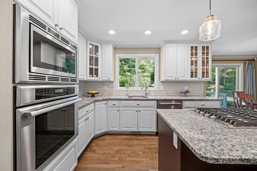 175 Maskwonicut Street Sharon, MA 02067 - Photo 10 of 41