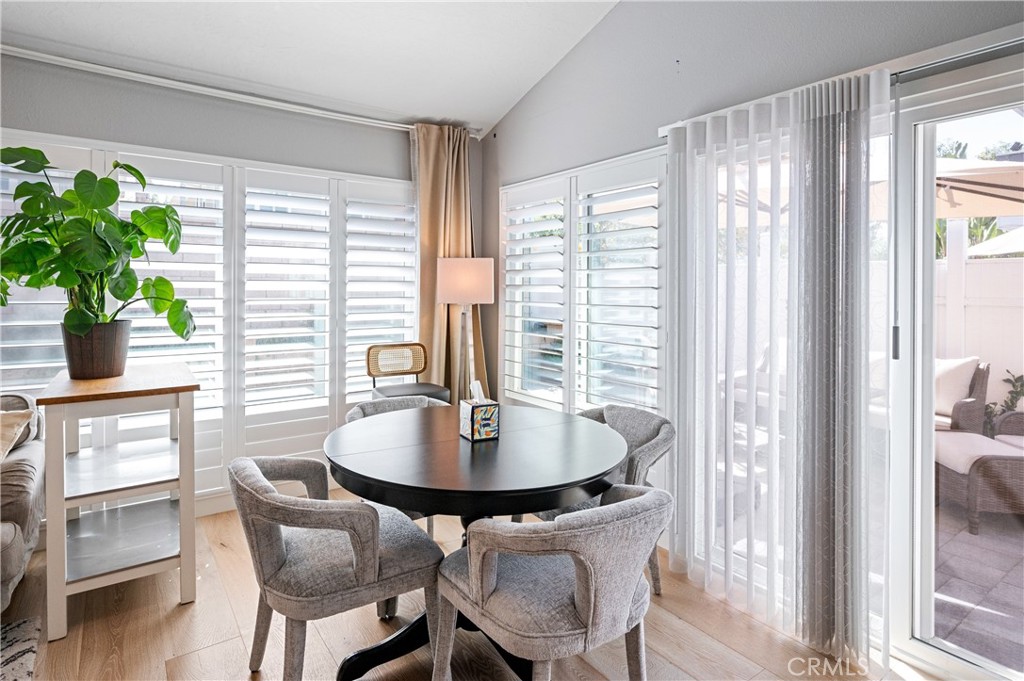 17542 Cottonwood Irvine, CA 92612 - Photo 11 of 25