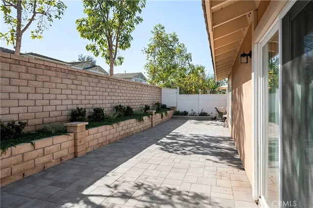 $5,500 | 17542 Cottonwood, Irvine, CA 92612