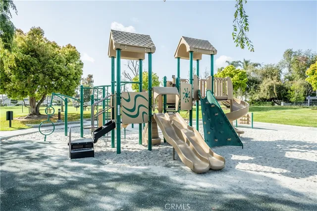 $5,500 | 17542 Cottonwood, Irvine, CA 92612