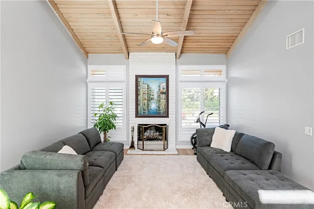 $5,500 | 17542 Cottonwood, Irvine, CA 92612