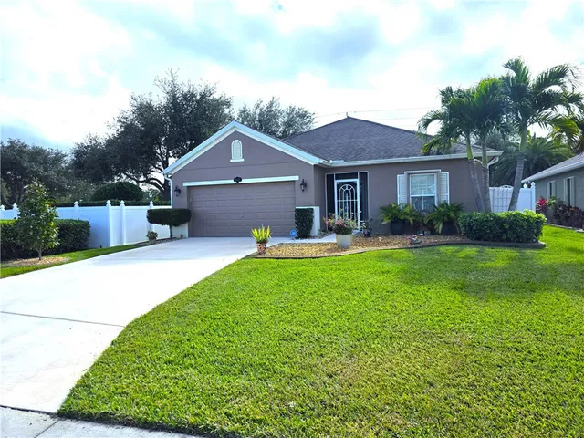 $2,450 | 8051 Westfield Circle, Vero Beach, FL 32966