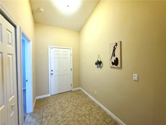 $2,450 | 8051 Westfield Circle, Vero Beach, FL 32966