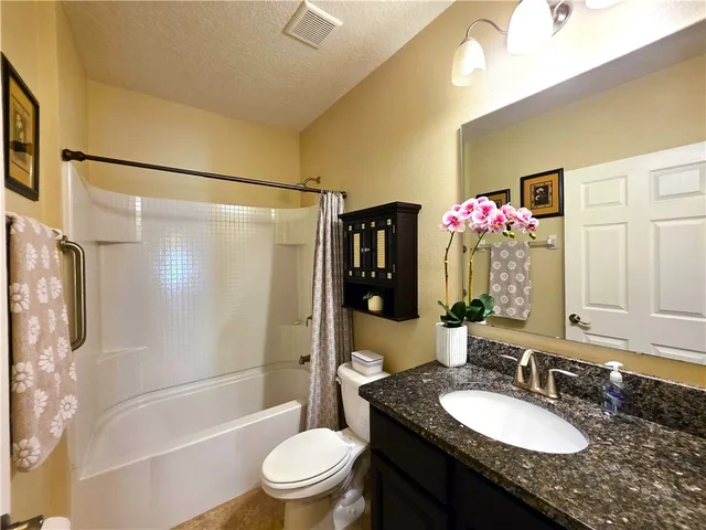 $2,450 | 8051 Westfield Circle, Vero Beach, FL 32966