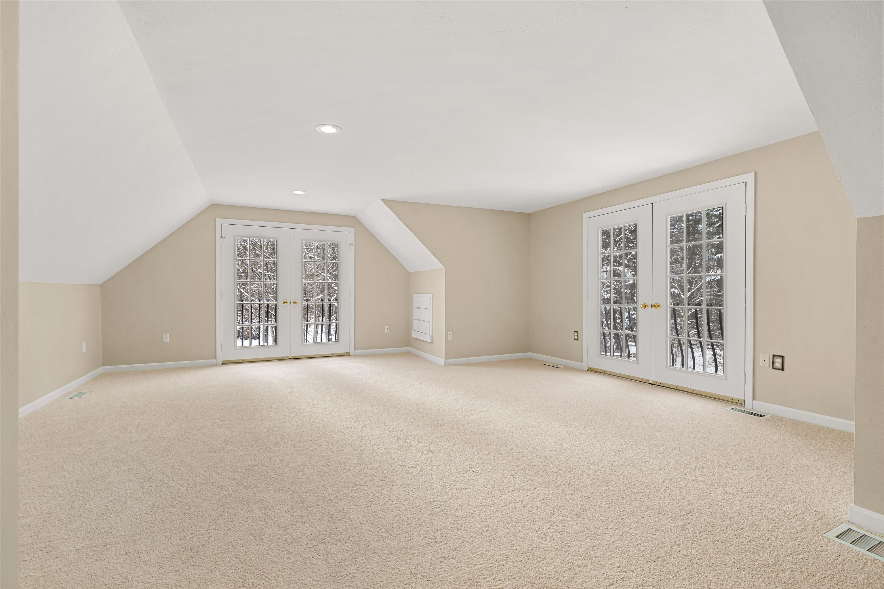 37 Sarah Drive Merrimack, NH 03054 - Photo 24 of 52