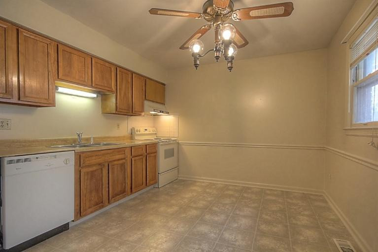 1827 Raleigh Road Lexington, KY 40505 - Photo 6 of 23 Photo 6